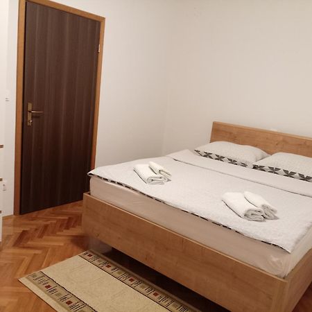 Apartmani Suzana Crikvenica Exteriör bild