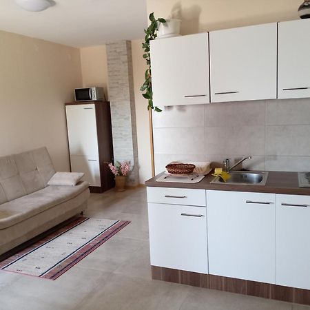 Apartmani Suzana Crikvenica Exteriör bild