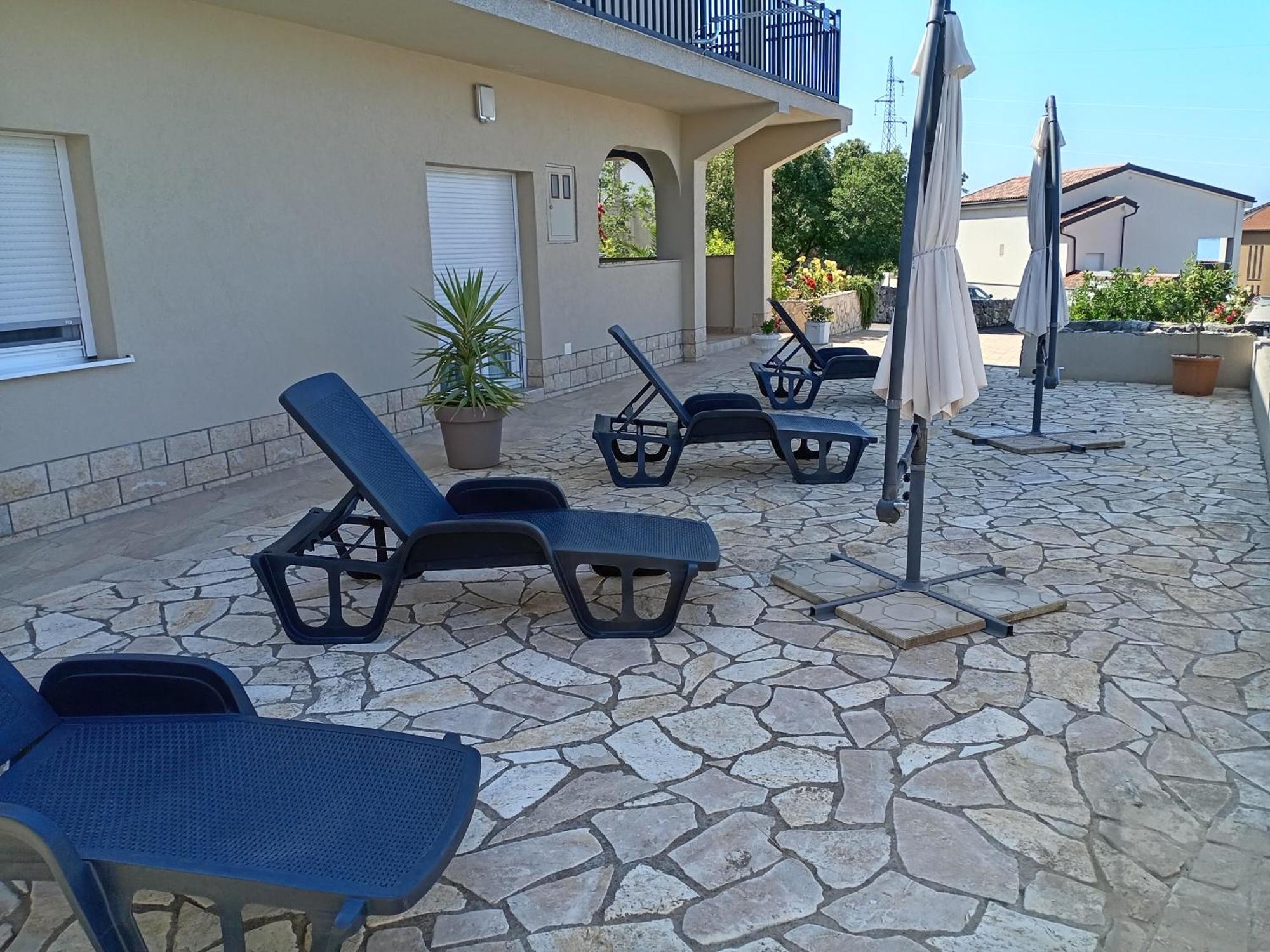 Apartmani Suzana Crikvenica Exteriör bild