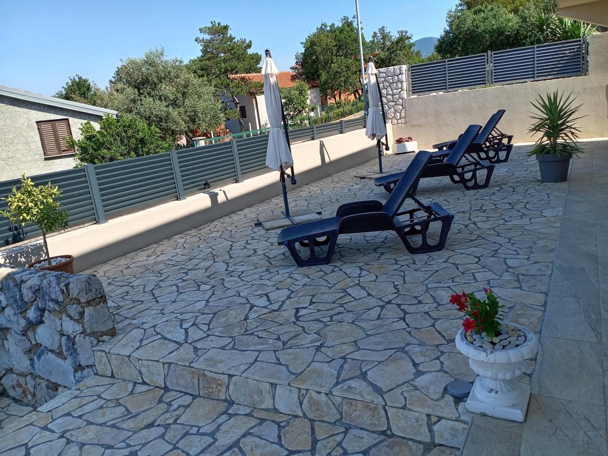 Apartmani Suzana Crikvenica Exteriör bild